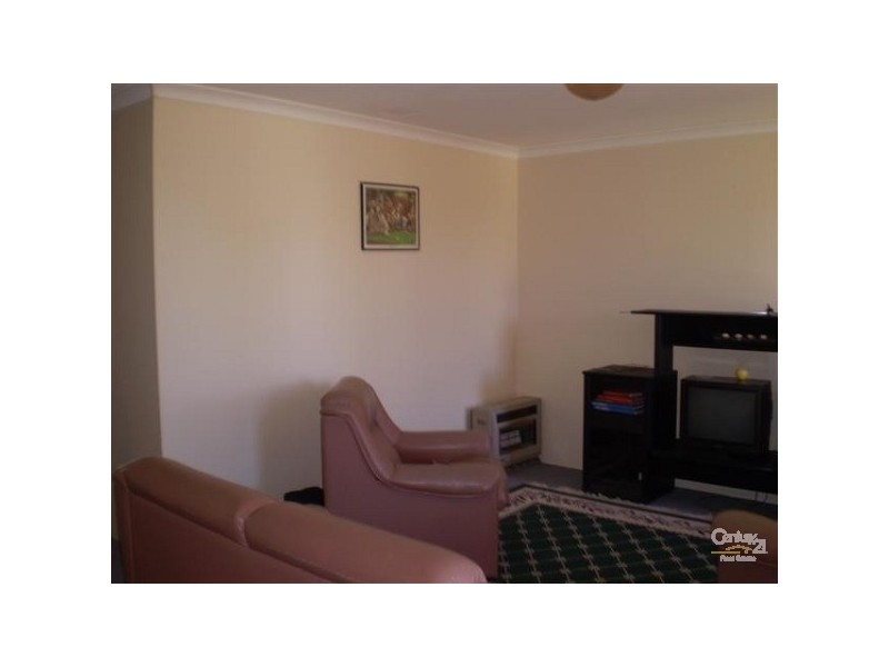 5 Glenelg Close, Warnbro WA 6169