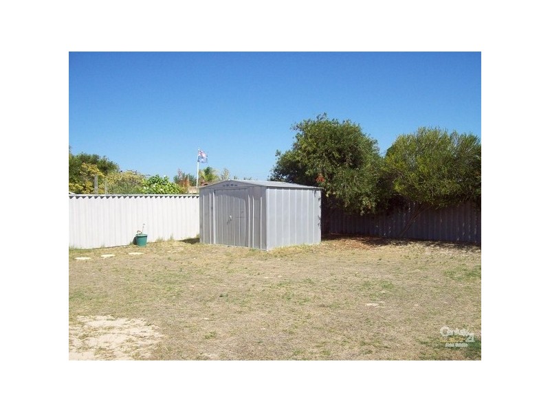 2 Bunda Place, Waikiki WA 6169