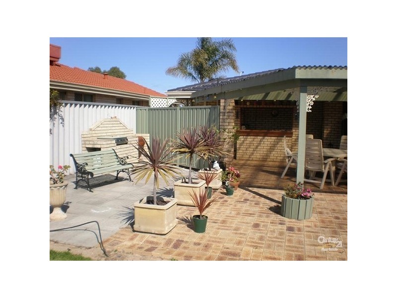 10 Warramunga Place, Rockingham WA 6168