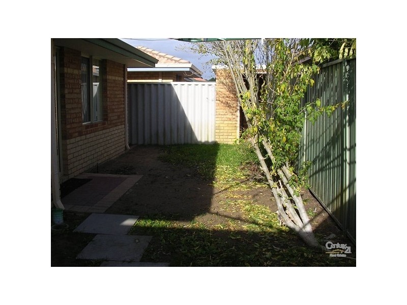 1/2 Dowling Street, Rockingham WA 6168