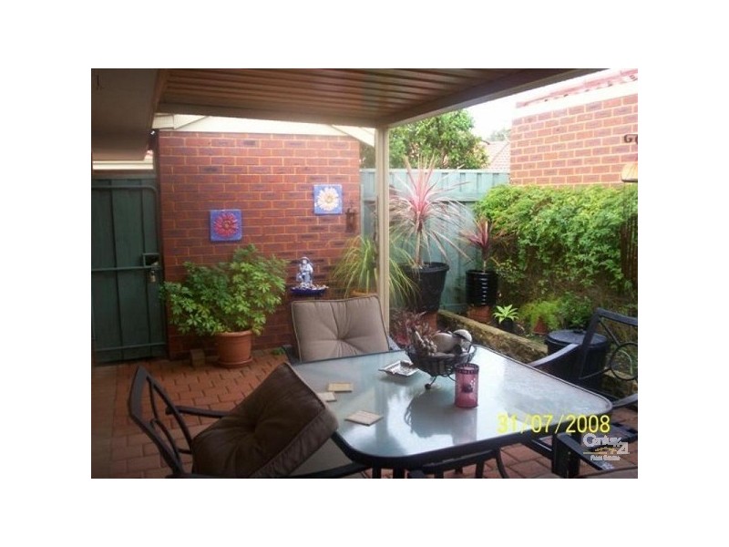 4/113 Simpson Avenue, Rockingham WA 6168