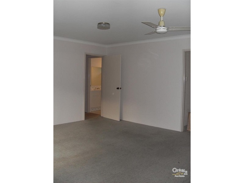 2/53 Rockingham Beach Road, Rockingham WA 6168