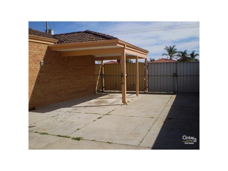 32 Colville Street, Waikiki WA 6169