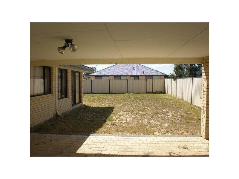 21 Daintree Loop, Bertram WA 6167
