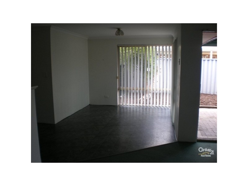 14 Oceanic Court, Port Kennedy WA 6172