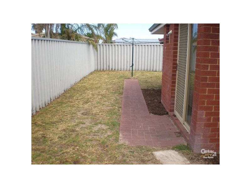 14 Oceanic Court, Port Kennedy WA 6172