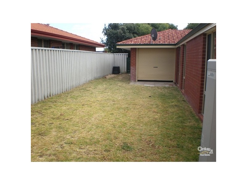 14 Oceanic Court, Port Kennedy WA 6172