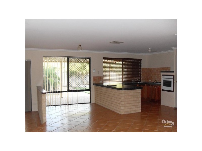 26 Excelisor Meander, Warnbro WA 6169