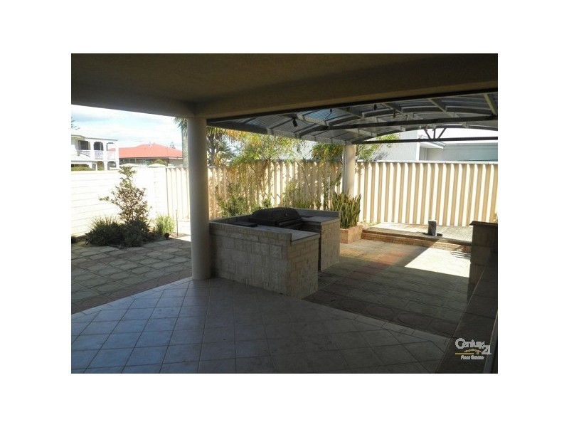 117 Penguin Road, Safety Bay WA 6169