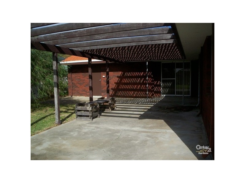 8 Coral Road, Safety Bay WA 6169