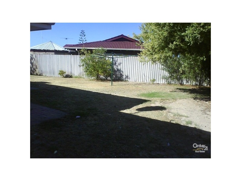 2 Neptune Place, Waikiki WA 6169
