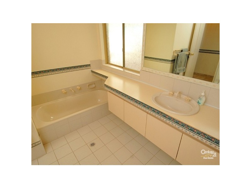 9 Diamantina Way, Rockingham WA 6168