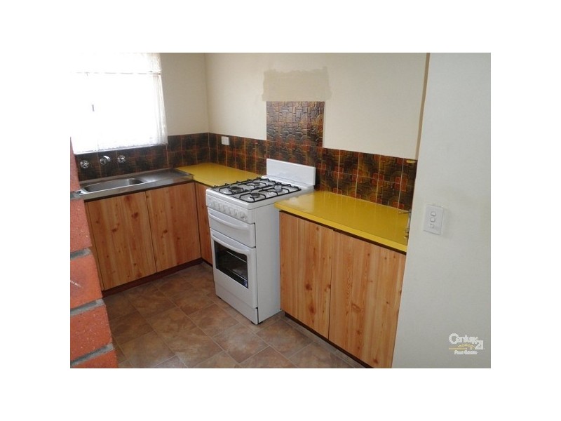 23 Henry Street, Rockingham WA 6168