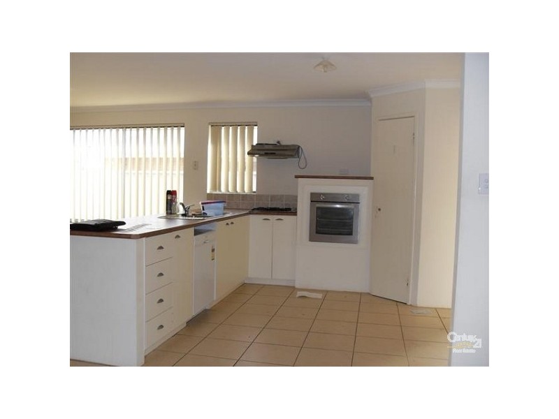 61 Toledo Circuit, Port Kennedy WA 6172