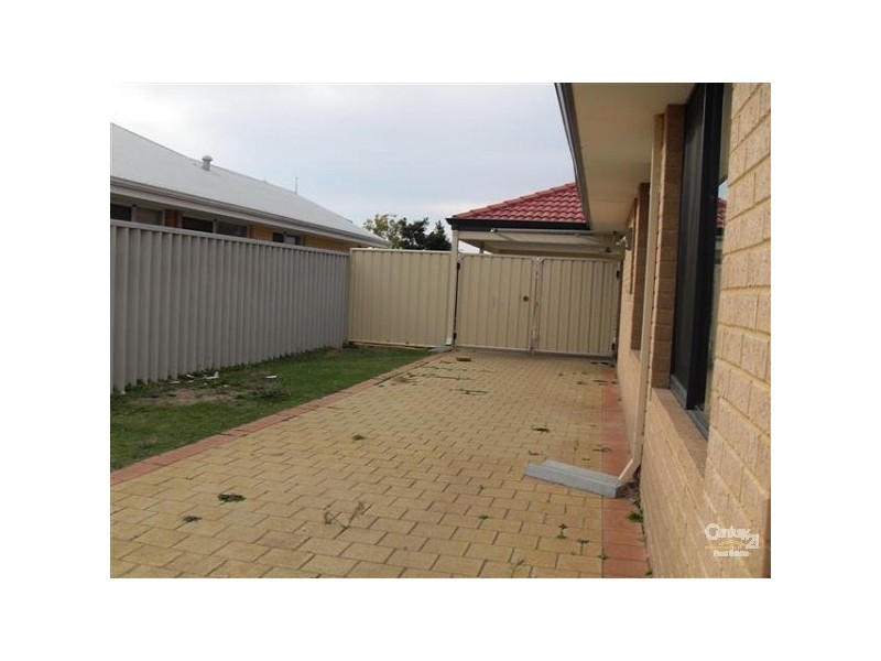 61 Toledo Circuit, Port Kennedy WA 6172