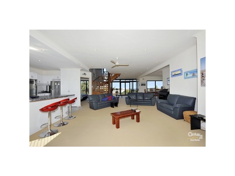 14 Hilda Road, Waikiki WA 6169