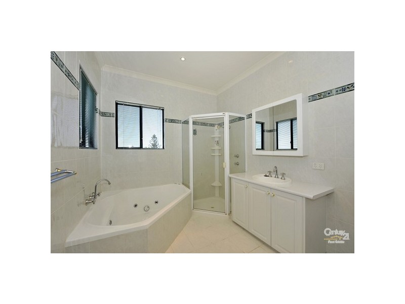 14 Hilda Road, Waikiki WA 6169