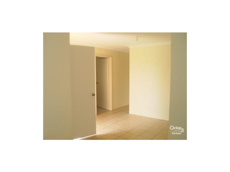 8 Fox Close, Waikiki WA 6169