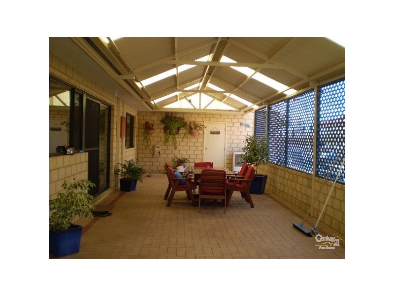 14 Saint Maxime Avenue, Port Kennedy WA 6172