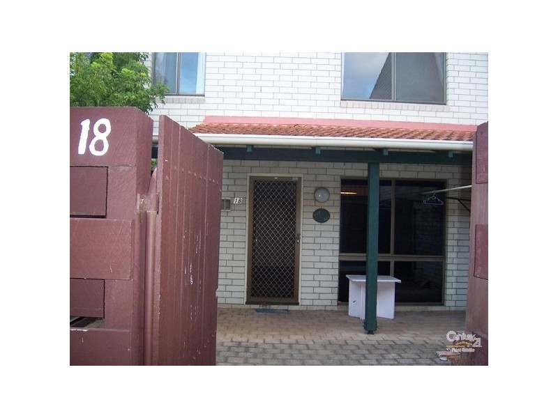 18/13 Merope Close, Rockingham WA 6168