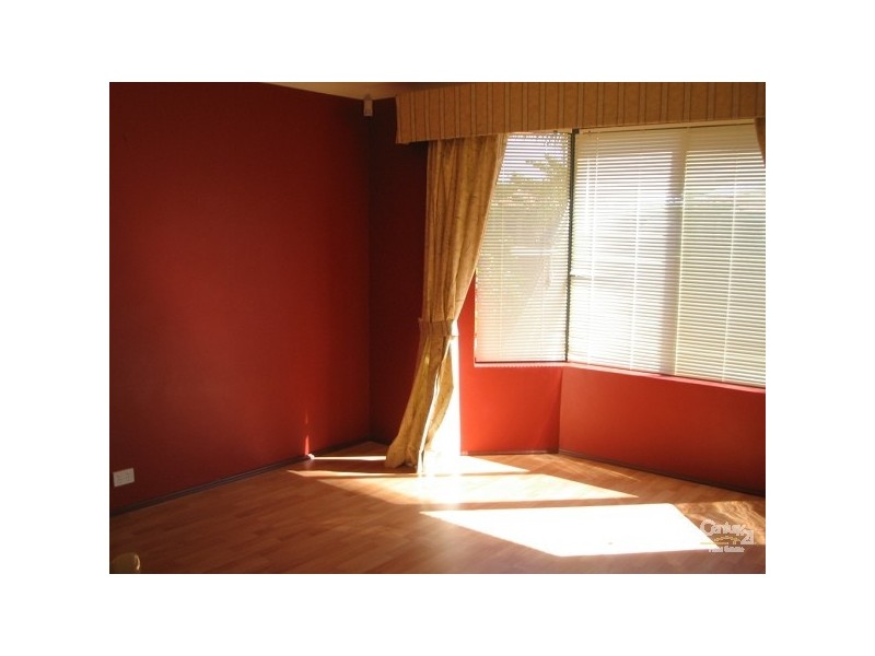 208 Grand Ocean Blvd, Port Kennedy WA 6172