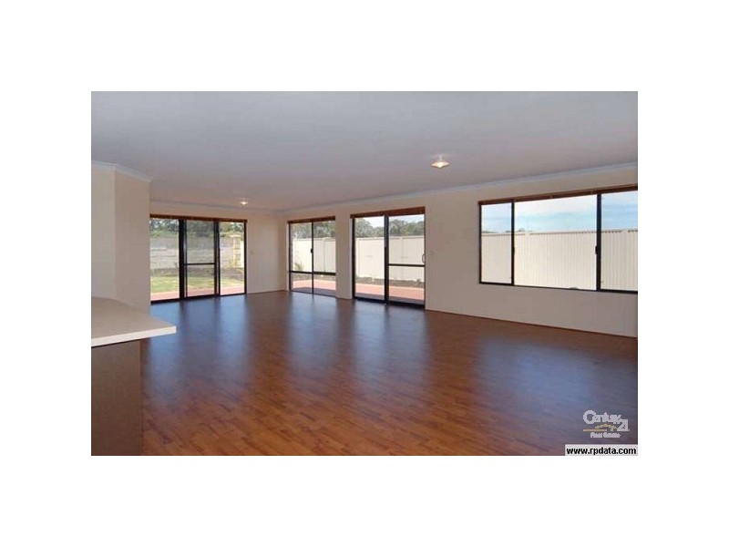 20 Westlington Circle, Waikiki WA 6169