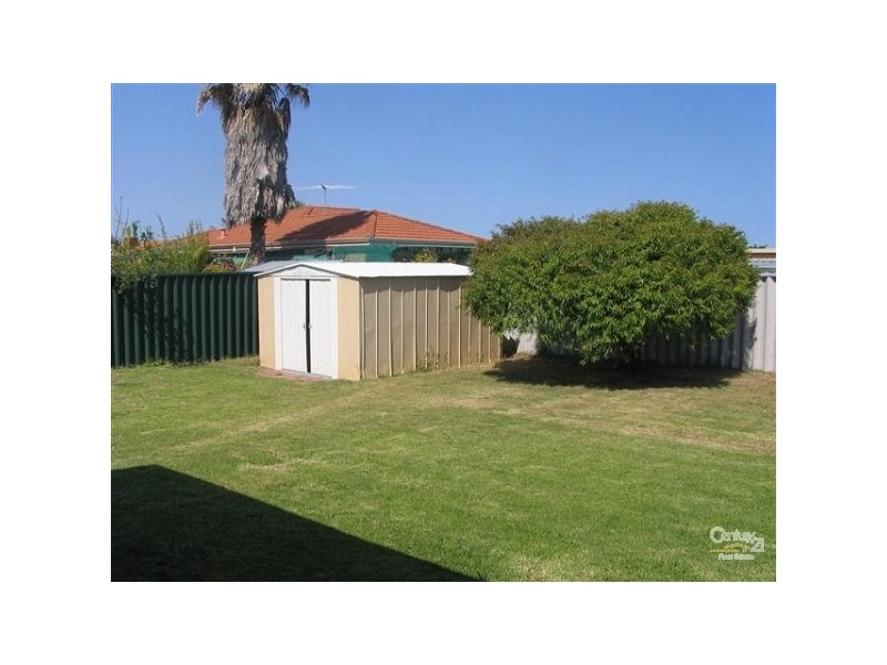 10 Labyrinth Street, Waikiki WA 6169