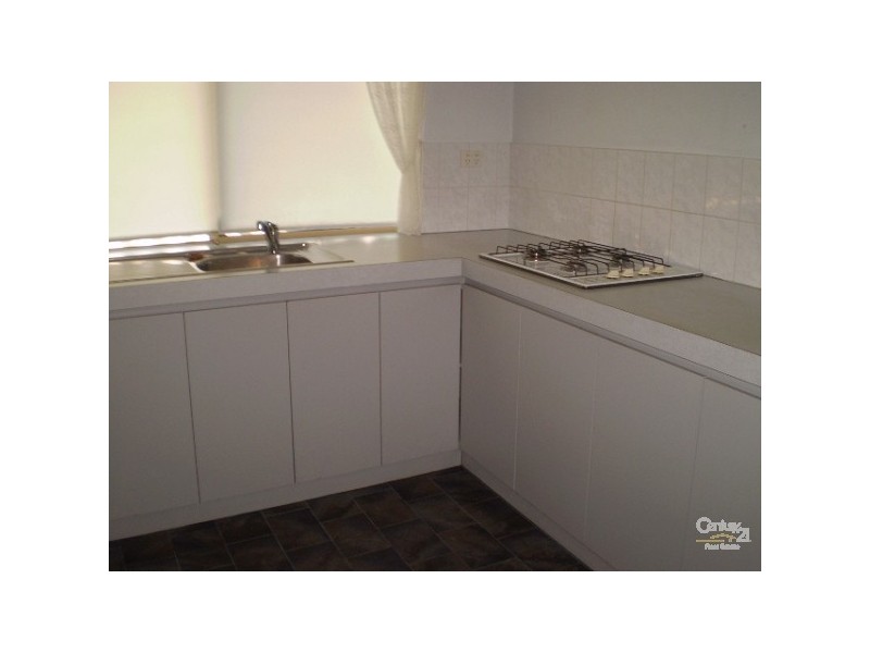 3/2 Tehani Close, Cooloongup WA 6168