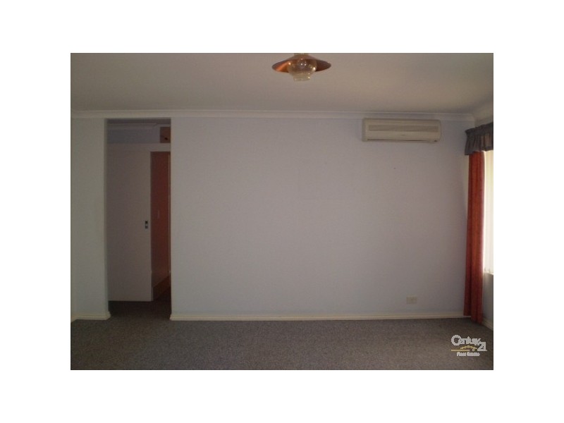 3/2 Tehani Close, Cooloongup WA 6168