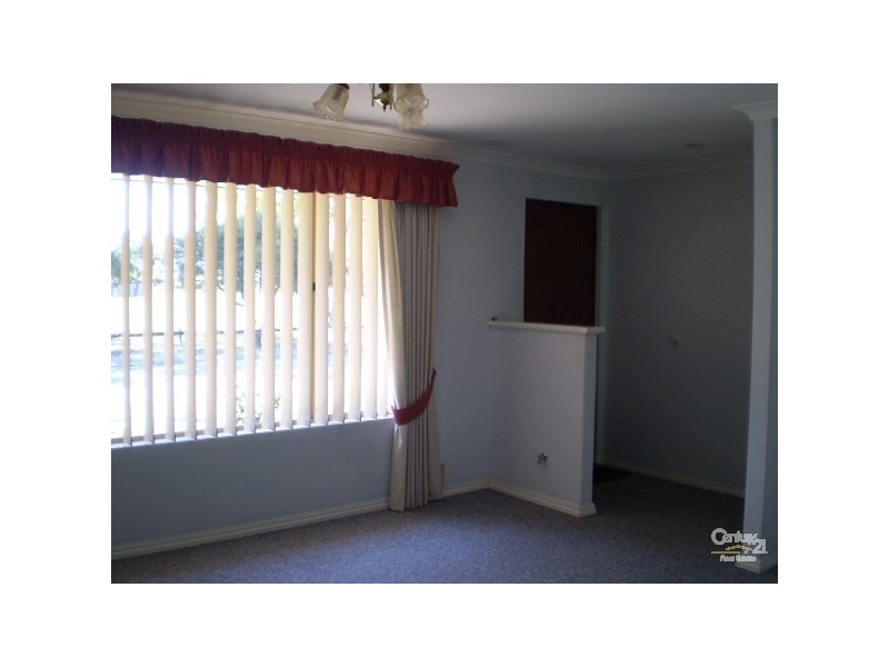 3/2 Tehani Close, Cooloongup WA 6168