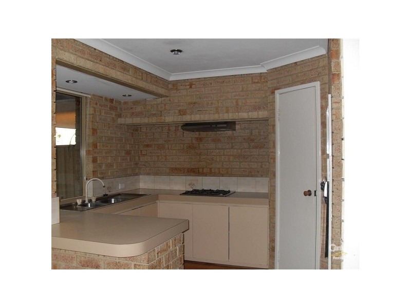 6 Brighton Close, Warnbro WA 6169