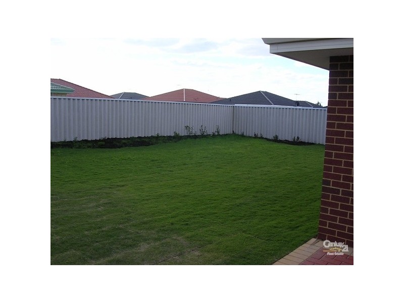 35 Benbecula Loop, Port Kennedy WA 6172