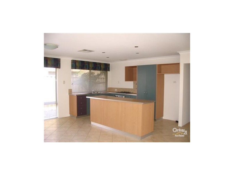 11 San Sebastian Boulevard, Port Kennedy WA 6172