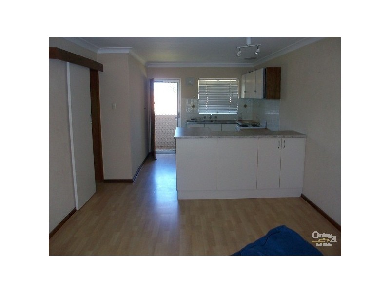 25/4 Minchinson Street, Shoalwater WA 6169