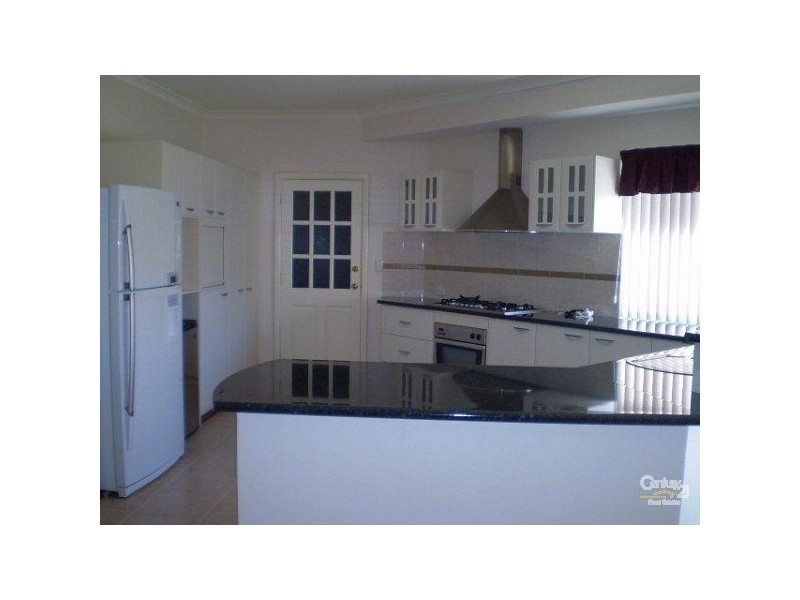 11 Ambleside Parade, Waikiki WA 6169