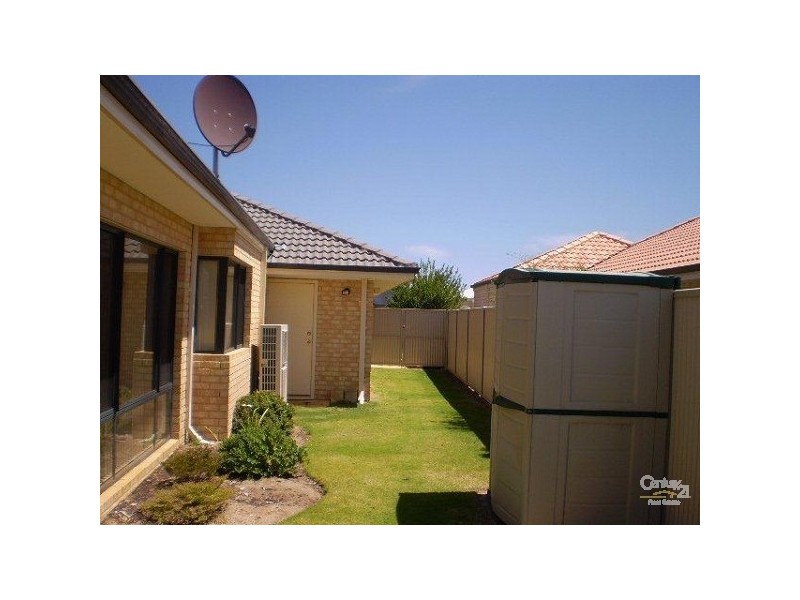 11 Ambleside Parade, Waikiki WA 6169