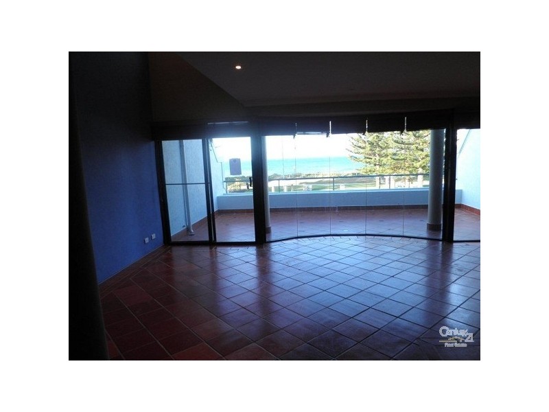 9/47 The Esplanade, Rockingham WA 6168