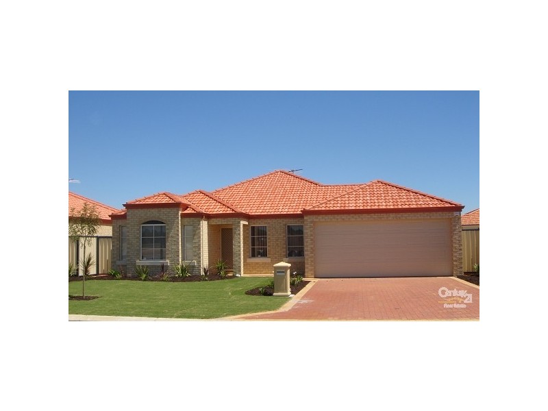 4 Sorrento Turn, Secret Harbour WA 6173