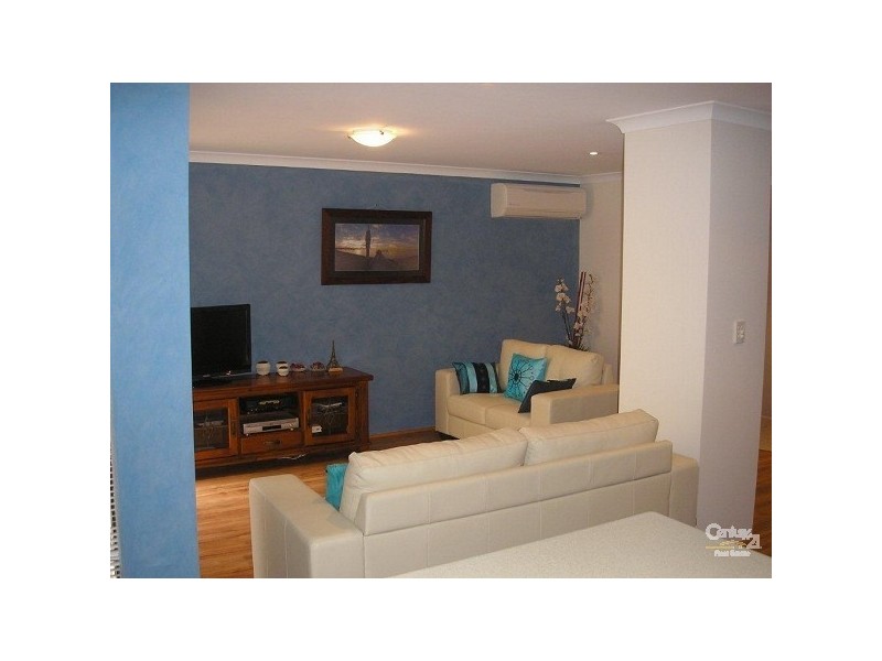 1/204 Kent Street, Rockingham WA 6168