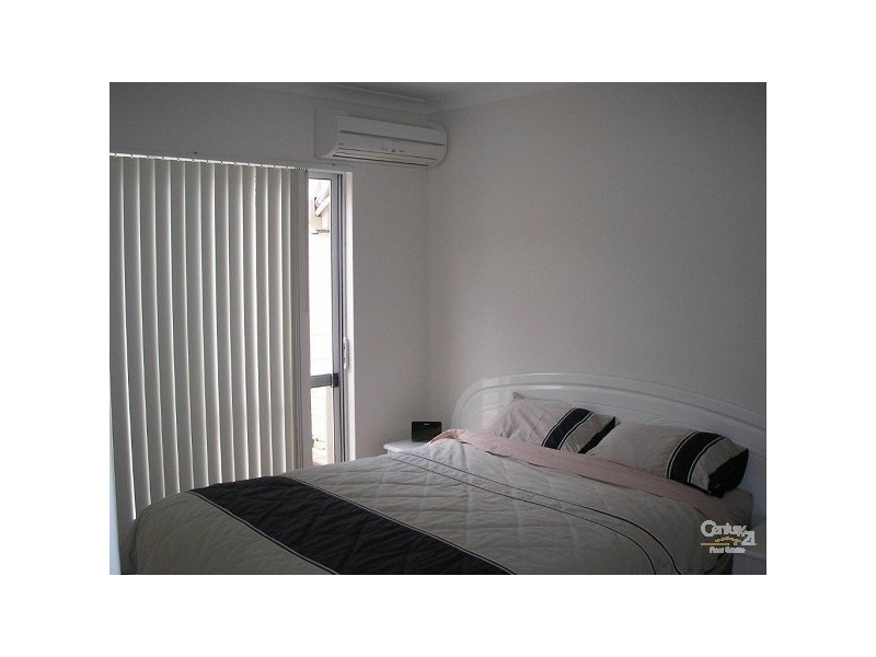 1/204 Kent Street, Rockingham WA 6168