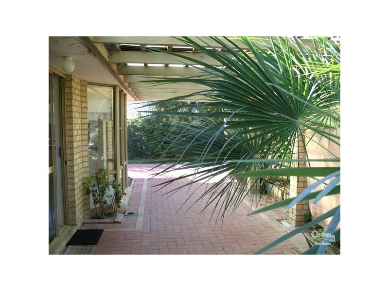 24 McCormick Street, Warnbro WA 6169