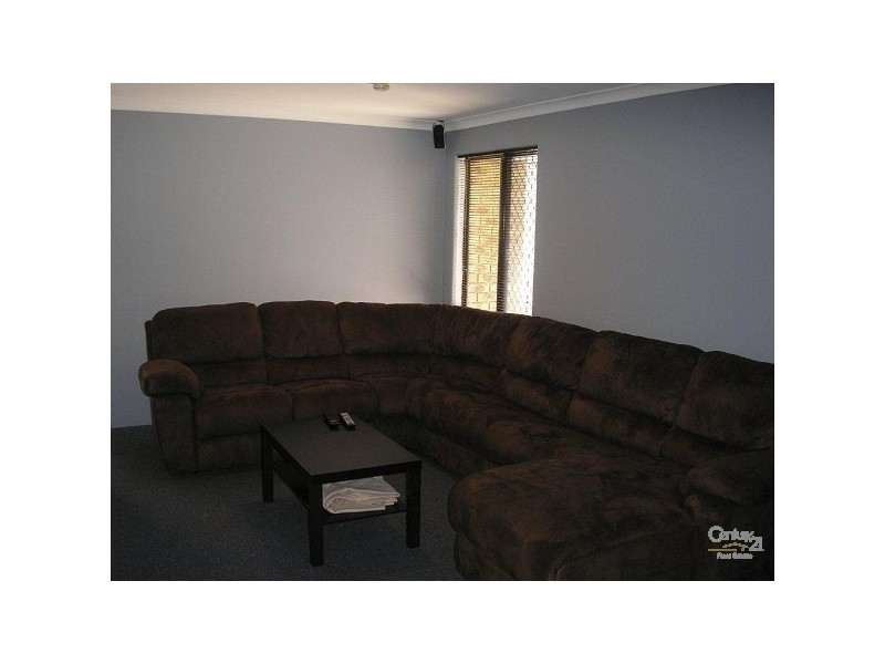 13 Lacey Court, Parmelia WA 6167