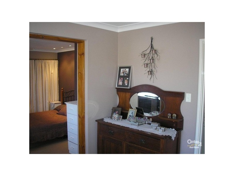 3 Jubilee Drive, Waikiki WA 6169