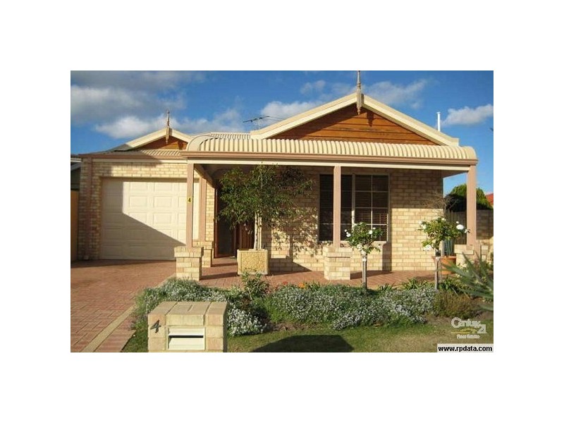 4 Fisher Street, Rockingham WA 6168