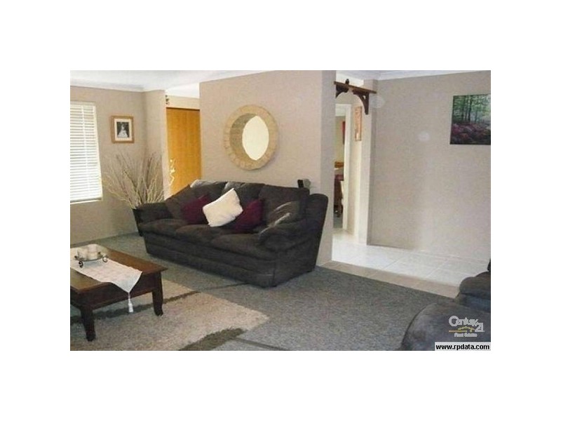 10 Jean Pierre Drive, Warnbro WA 6169