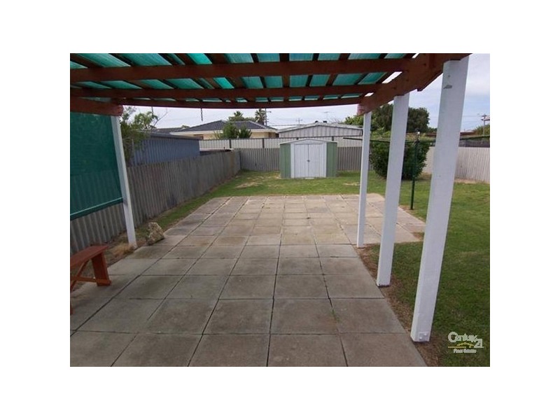 18A First Avenue, Shoalwater WA 6169