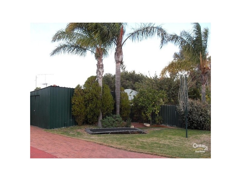 8 Ledger Street, Warnbro WA 6169