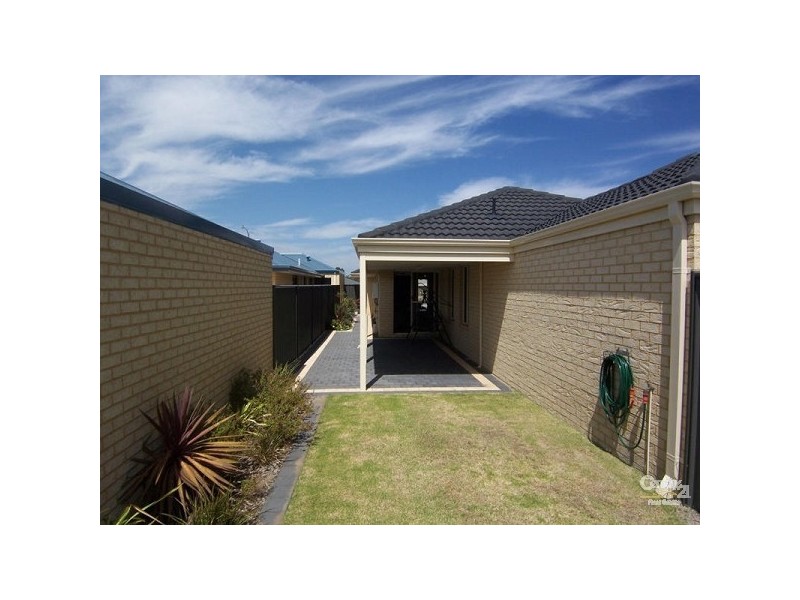 4 Honeysuckle Mews, Baldivis WA 6171