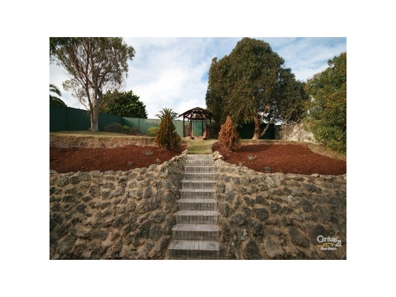 80 Cuthbertson Drive, Cooloongup WA 6168