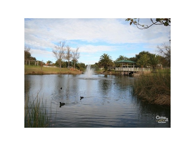 80 Cuthbertson Drive, Cooloongup WA 6168